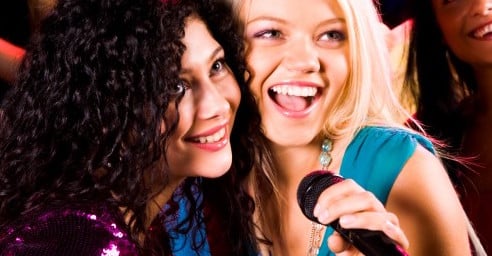 karaoke_young women_party