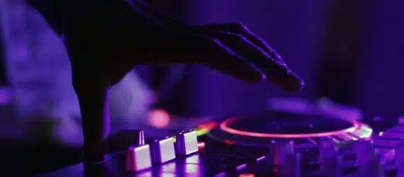 Animation de soirée avec un DJ